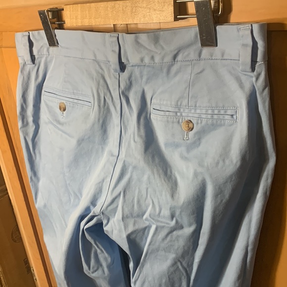 Vineyard Vines (32”x34”) - Picture 13 of 13